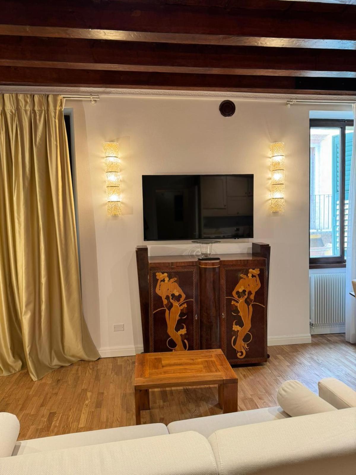 Residenza Cappello18 Apartamento Verona Exterior foto